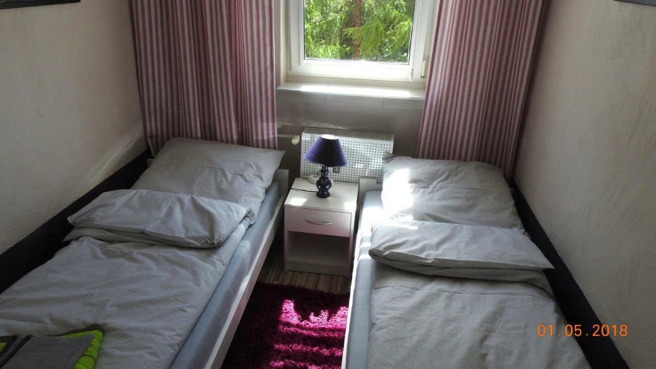 Apartament Kotewka 3 Appartamento Zator Esterno foto