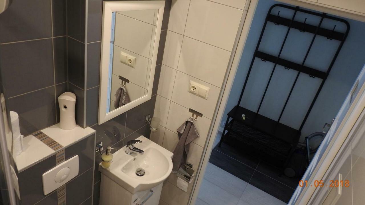 Apartament Kotewka 3 Appartamento Zator Esterno foto